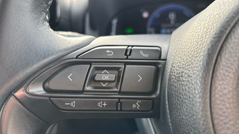 Toyota Yaris 1.5 Hybrid Design 5dr CVT Hybrid Hatchback